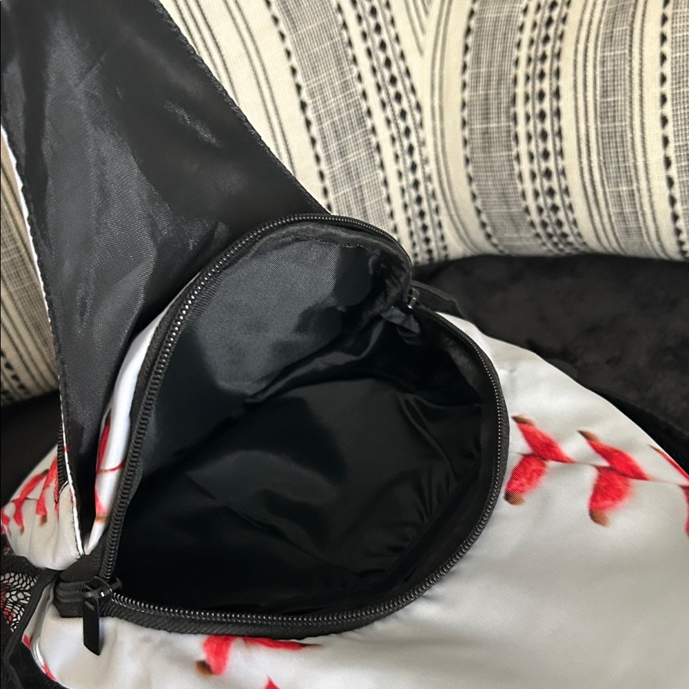 Baseball White and Red Sling Bag - Picture 4 of 8